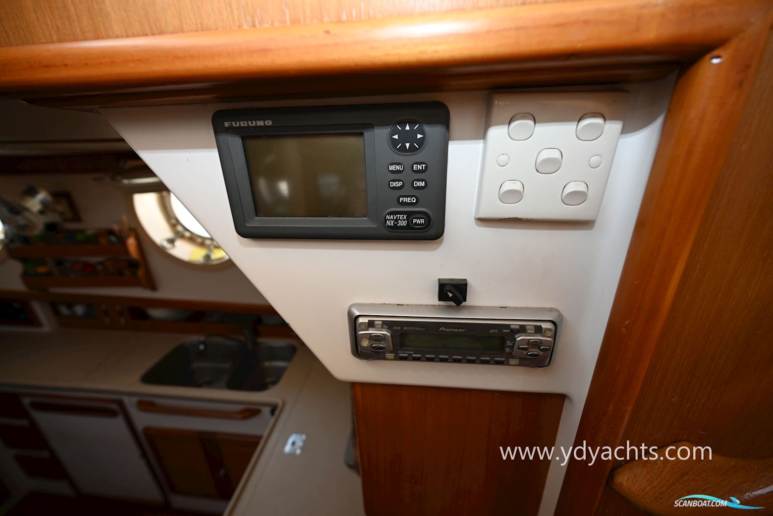 Diesel Duck 44 Trawler Motorsailer