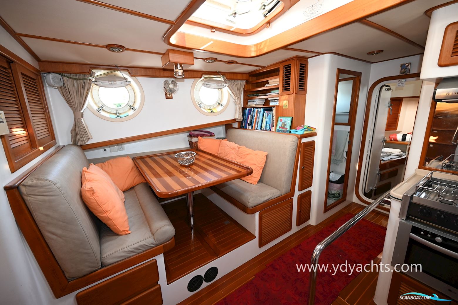 Diesel Duck 44 Trawler Motorsailer
