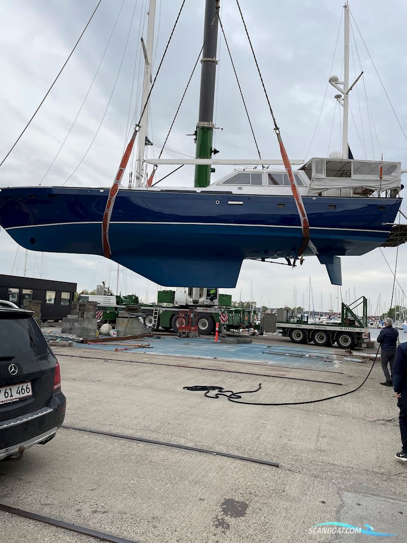 Lancer 72”
