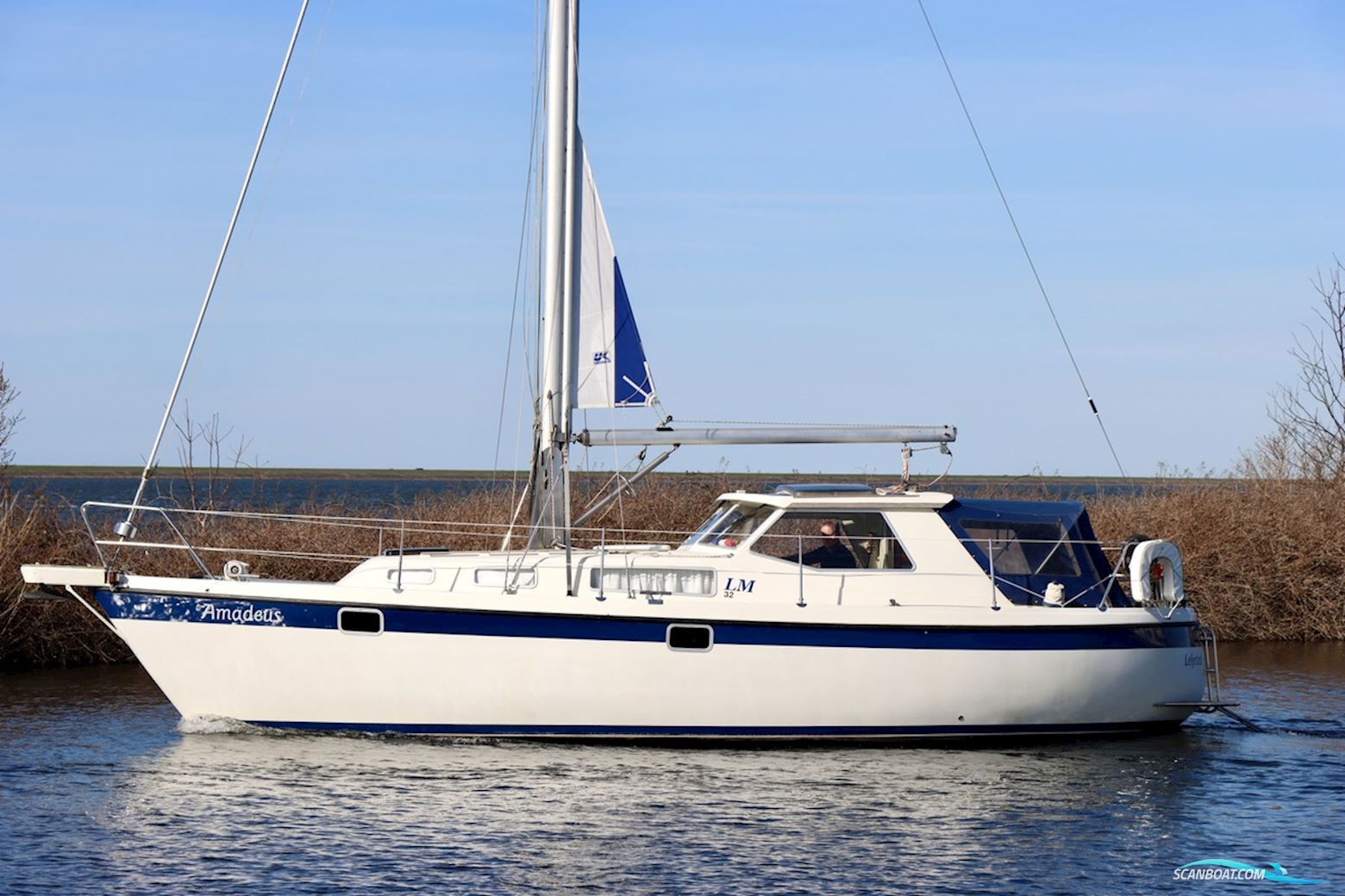 LM 32 Motorsailor