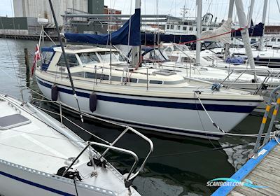 LM 32 Motorsejler 1984, med Volvo Penta D2-40 motor, Danmark