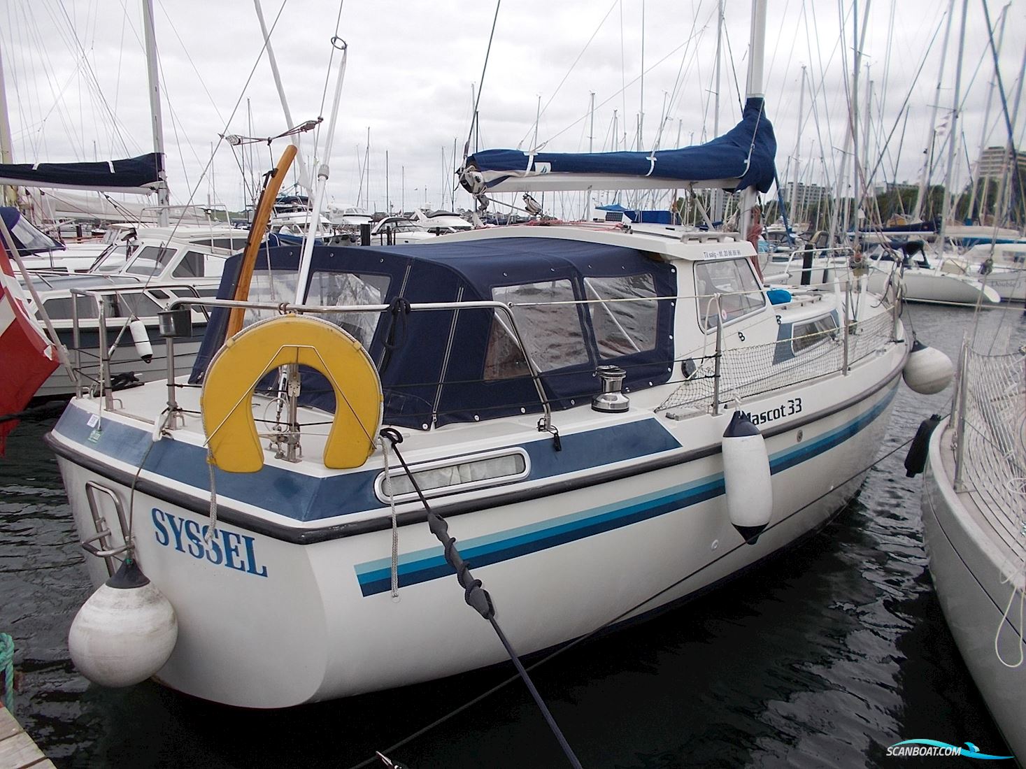 Mascot 33 Motorsejler 1988, med Volvo Penta 2003 motor, Danmark