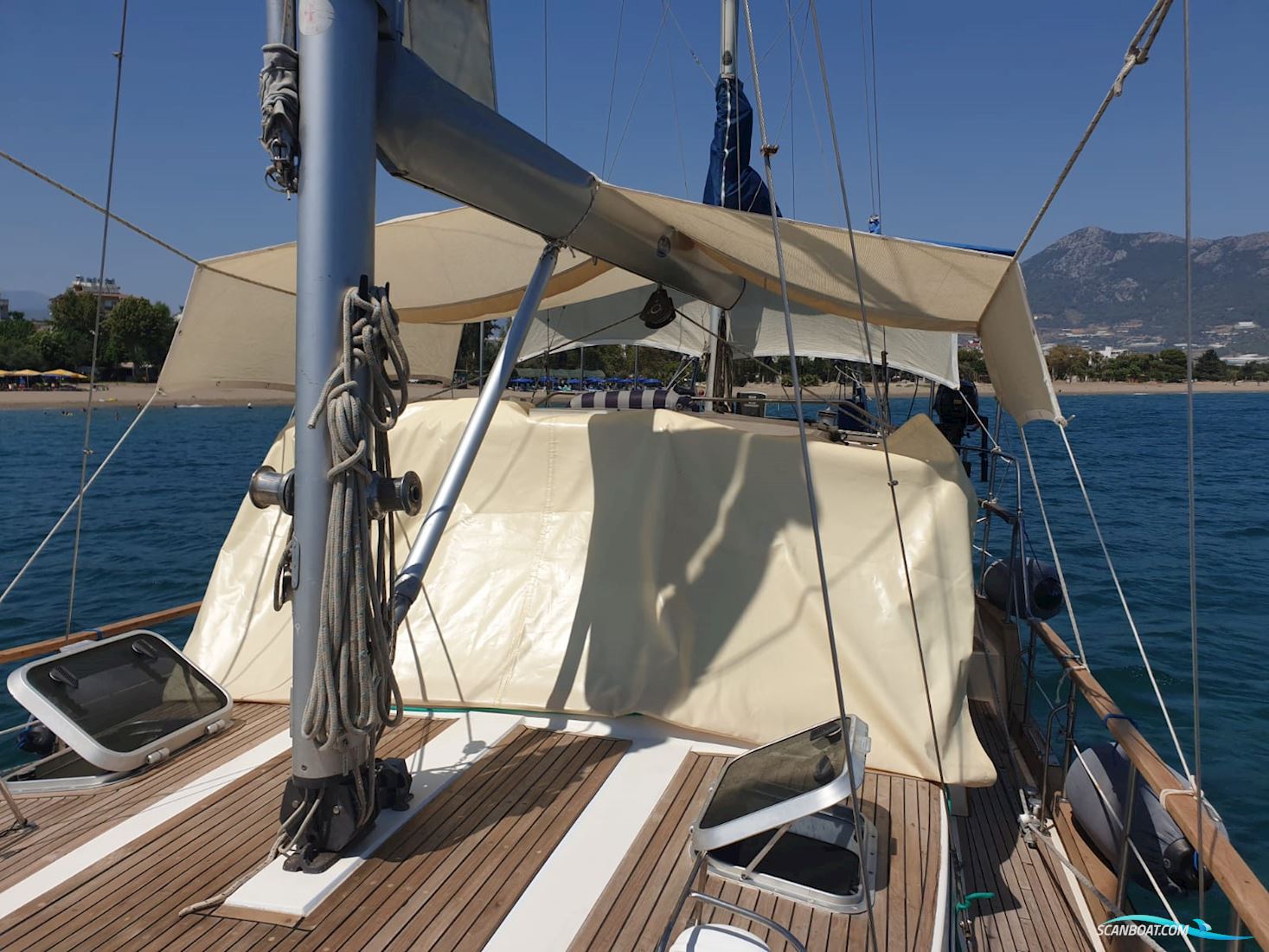 Nauticat 33