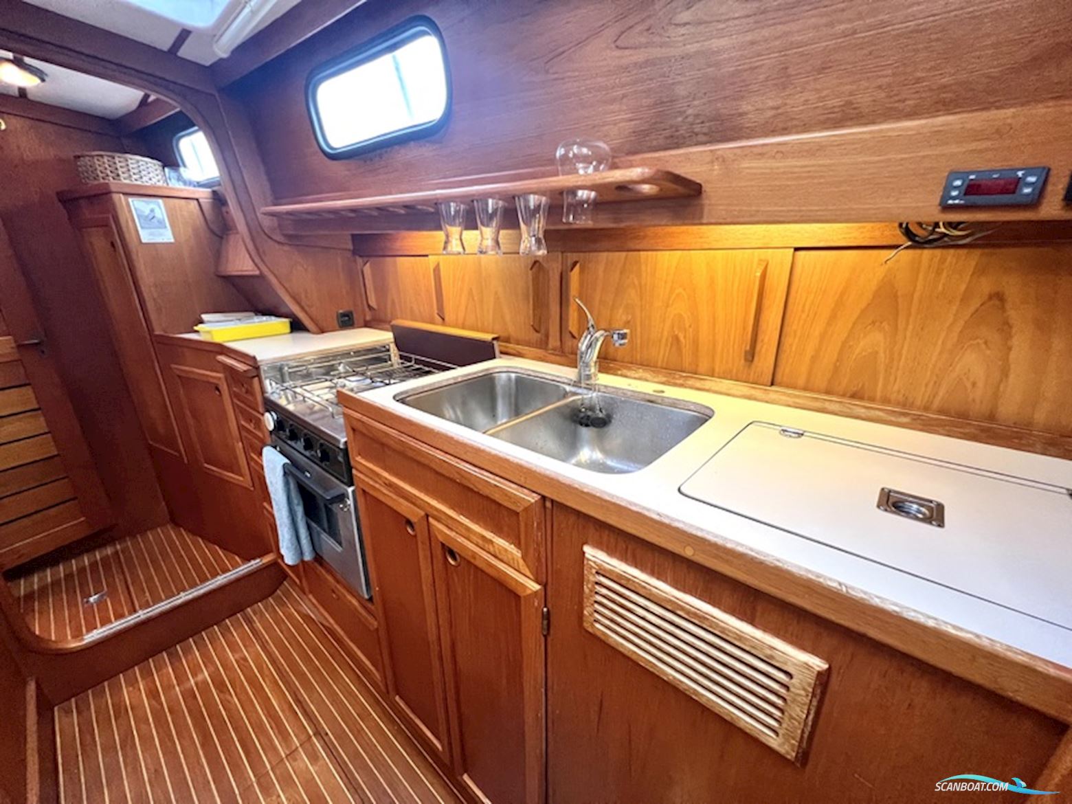Nauticat 36