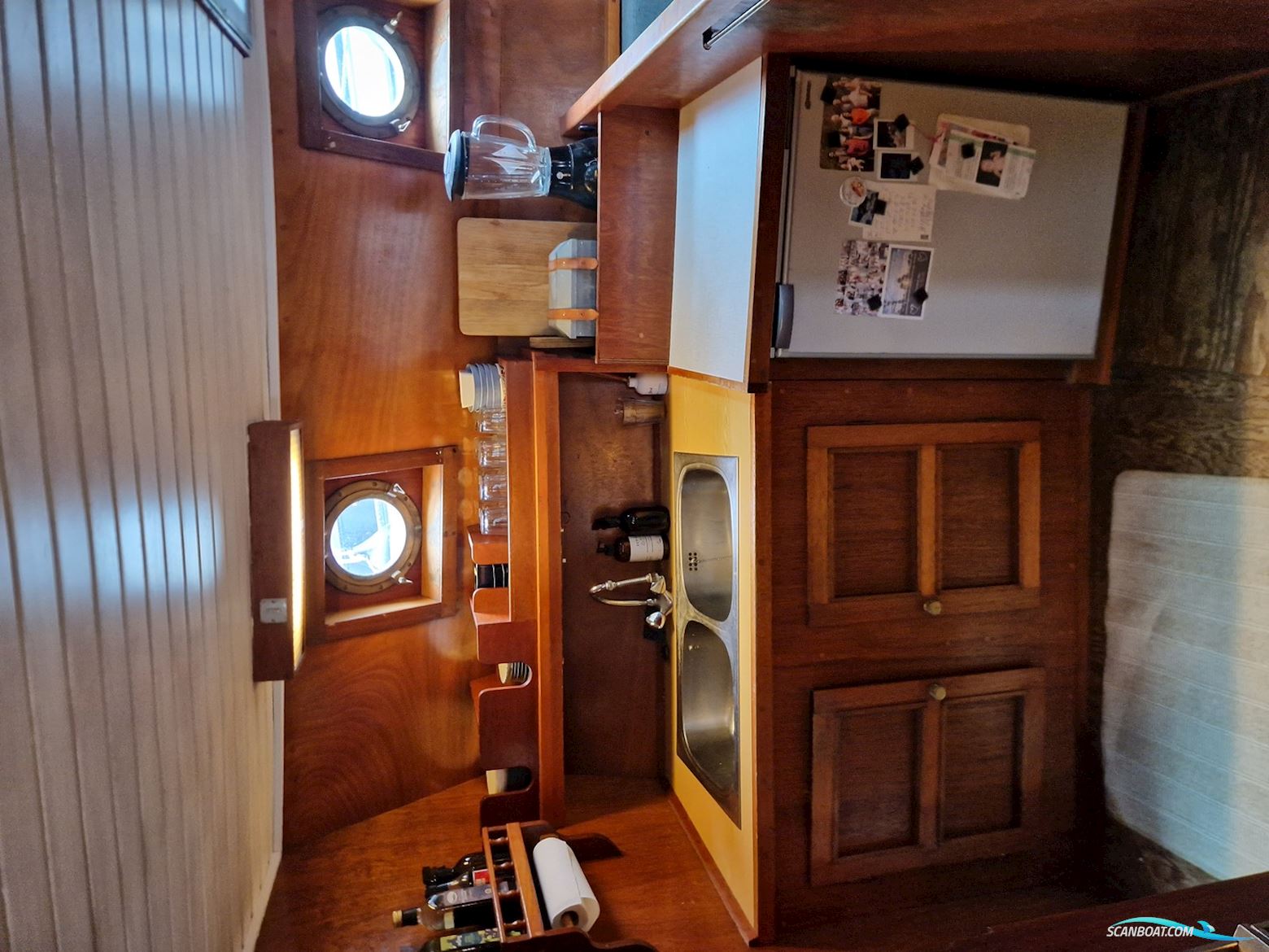 Pilothouse Motorsejler 49