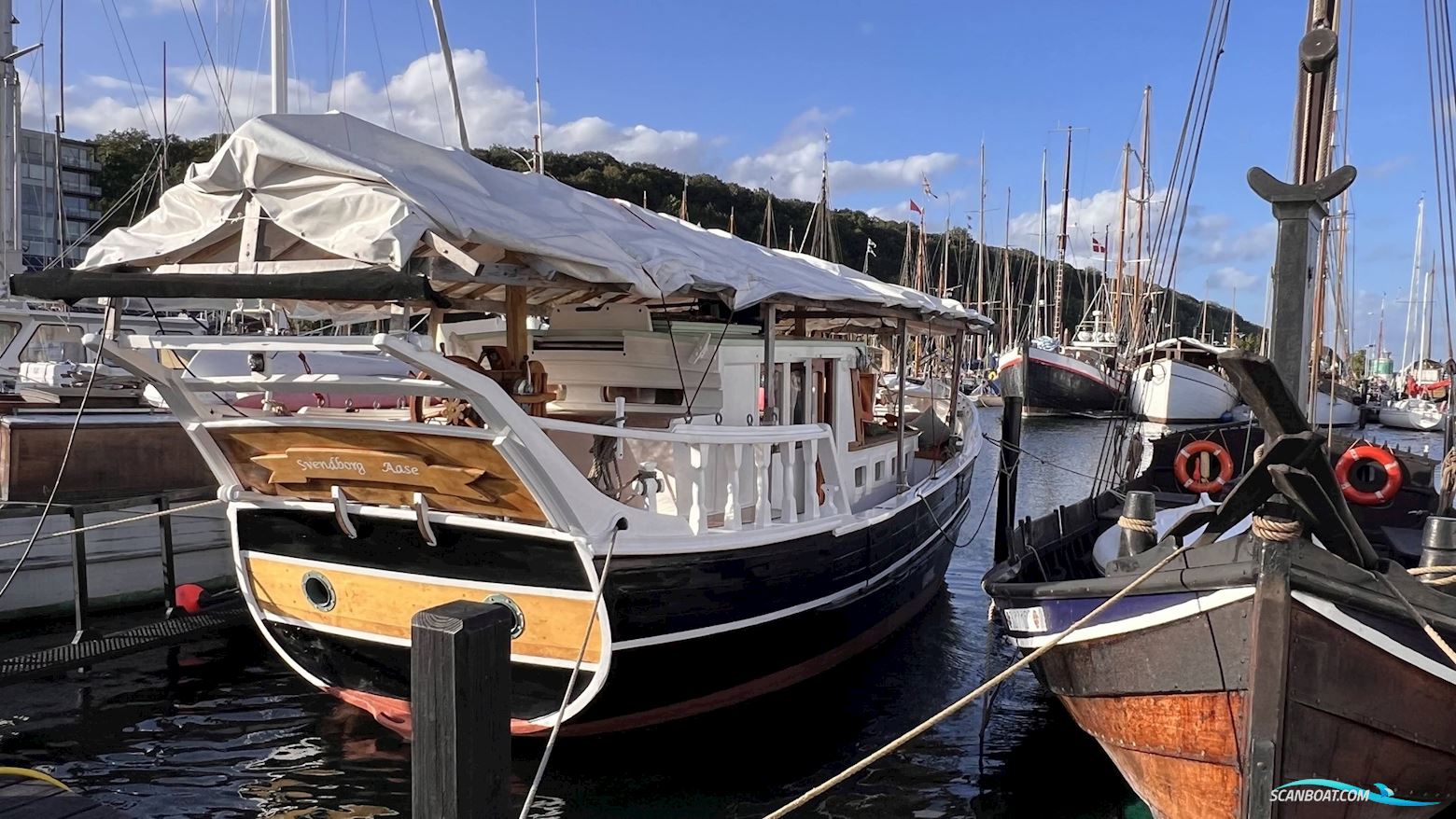 wooden boat - Jagt Ketch Rigged