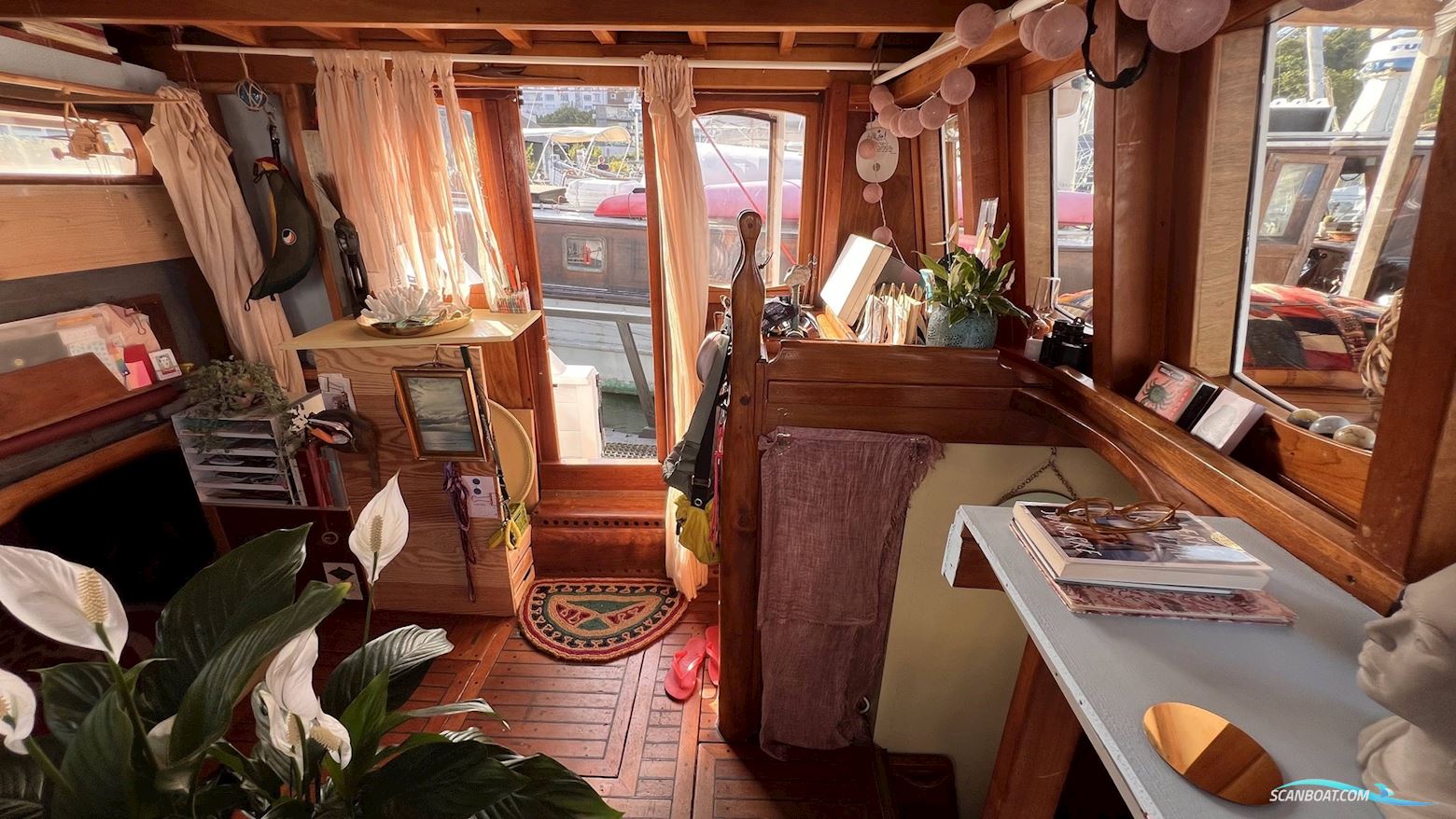 wooden boat - Jagt Ketch Rigged