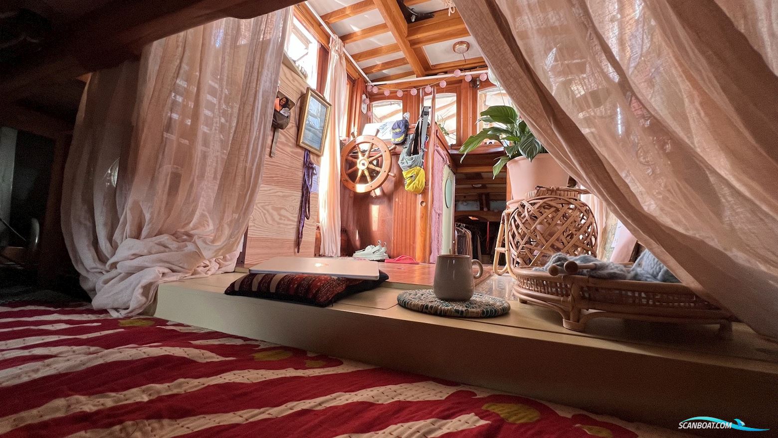 wooden boat - Jagt Ketch Rigged