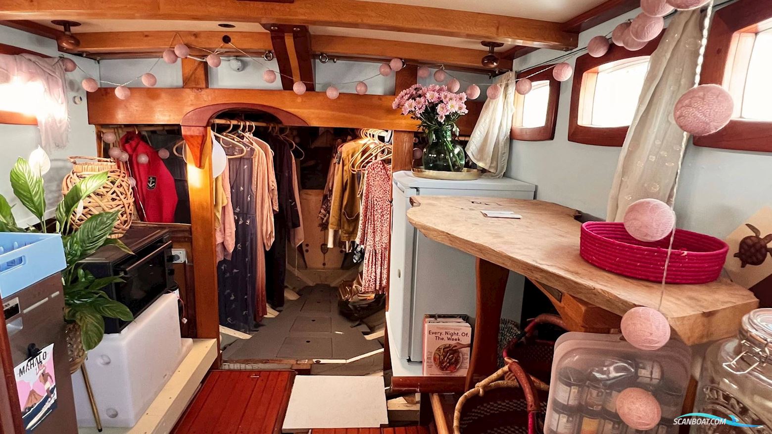 wooden boat - Jagt Ketch Rigged