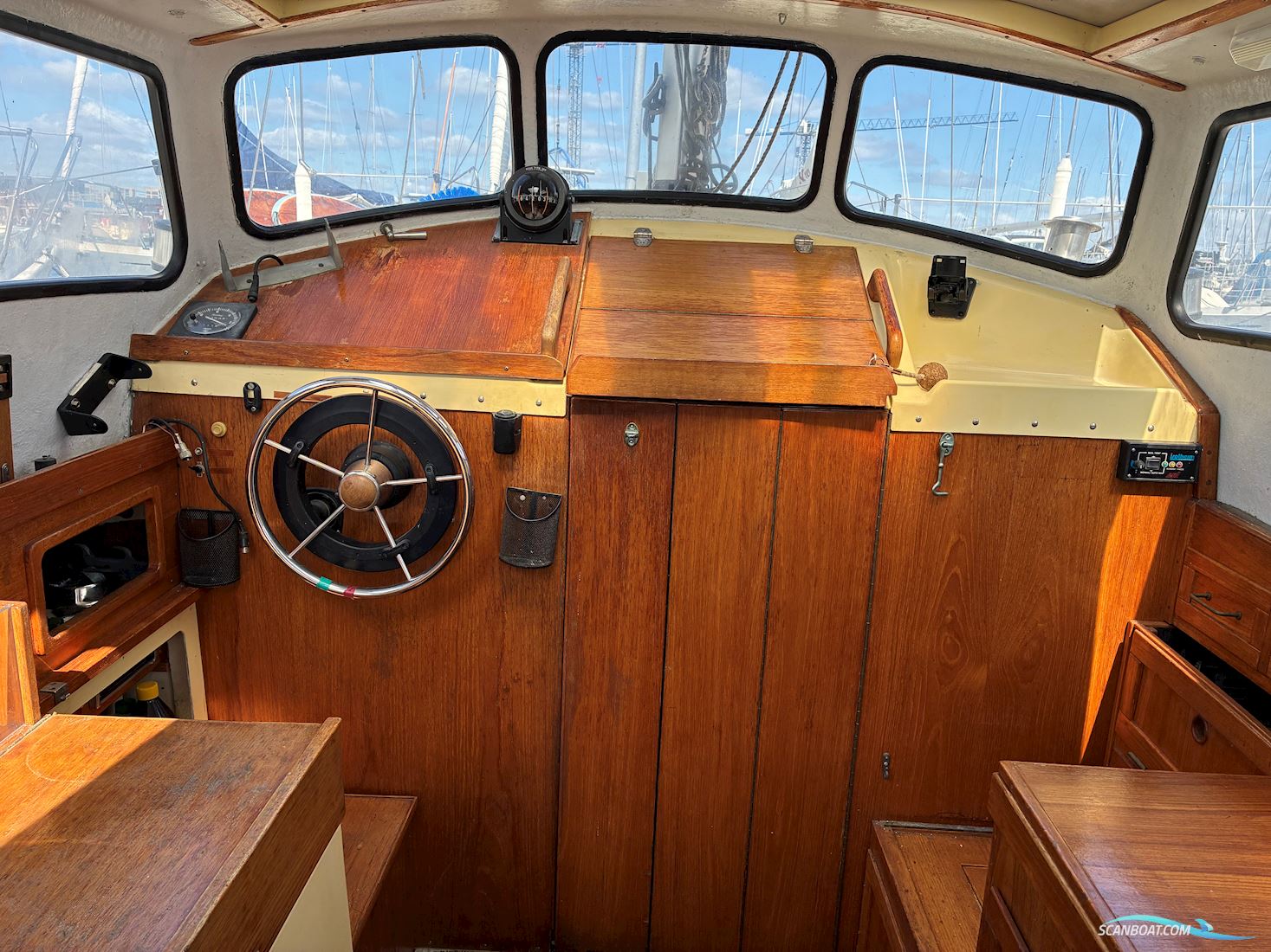 Adagio 27 Motorsejler