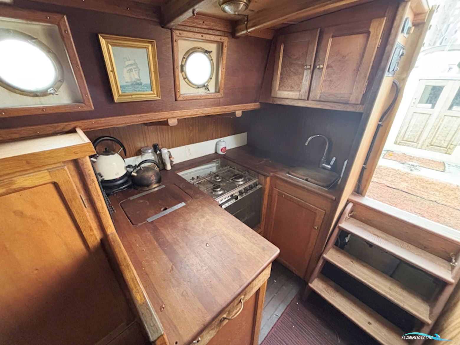 Albatros 33 Motorsejler