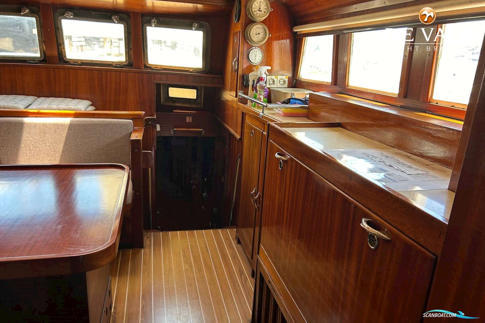 Beliard Crighton 30m