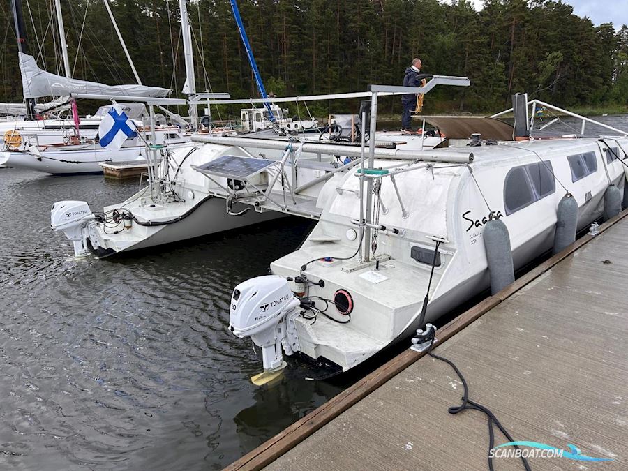 Catamaran Saara