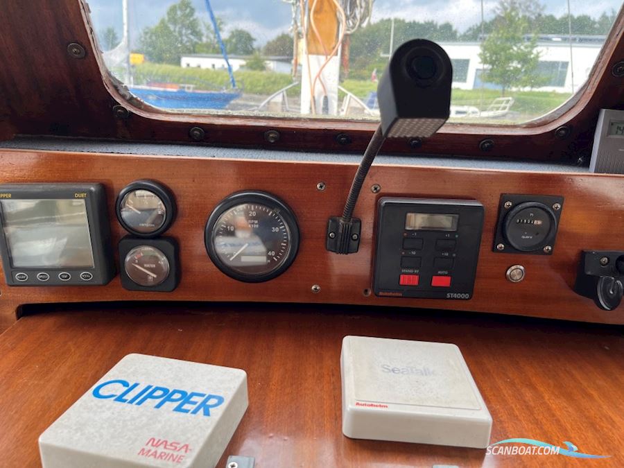 Classic Motor Sailer 34'