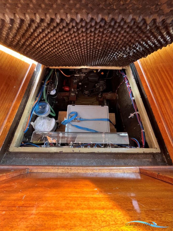 Classic Motor Sailer 34'