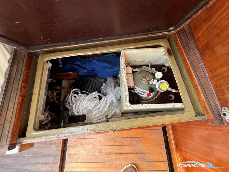 Classic Motor Sailer 34'
