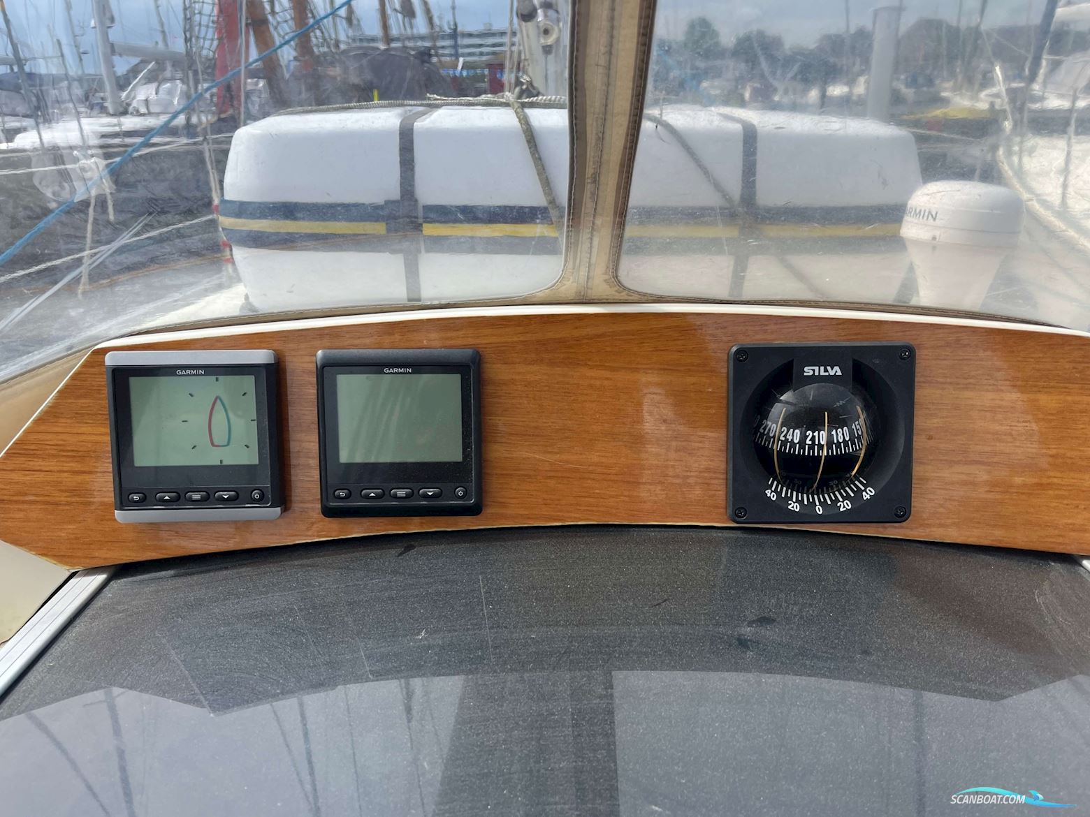 Comfortina 38 (1990)