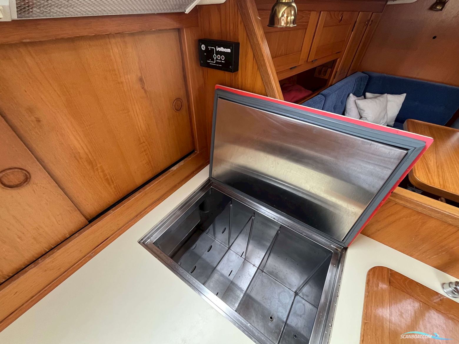 Comfortina 38 (1990)