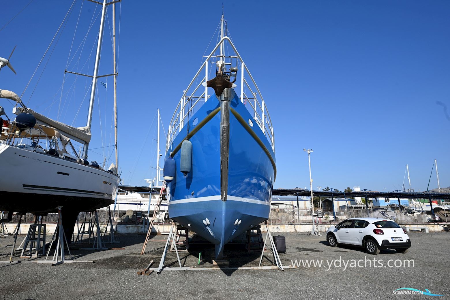Diesel Duck 44 Trawler Motorsailer