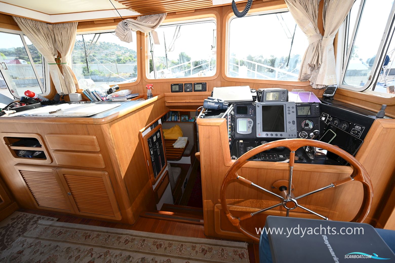 Diesel Duck 44 Trawler Motorsailer