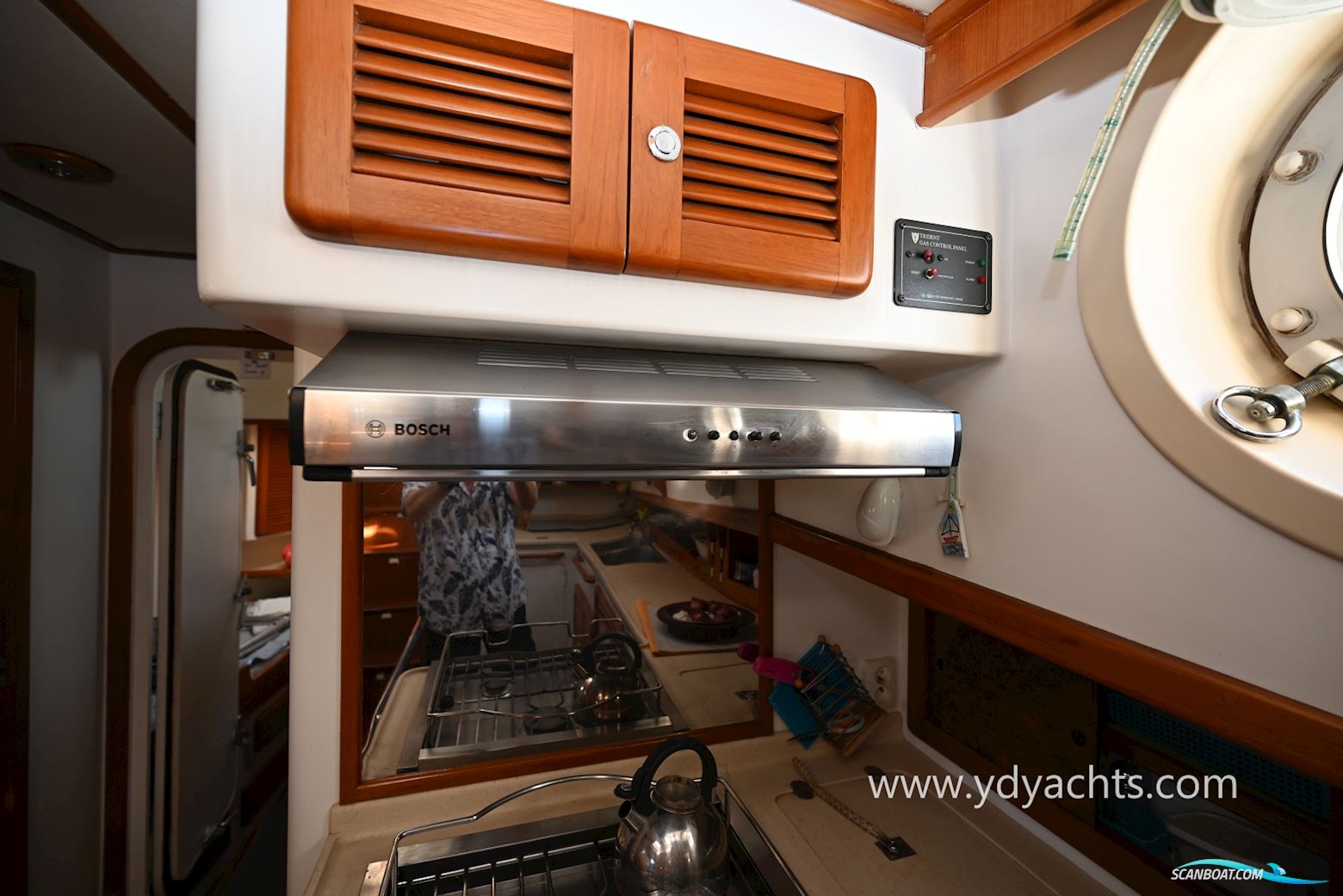 Diesel Duck 44 Trawler Motorsailer