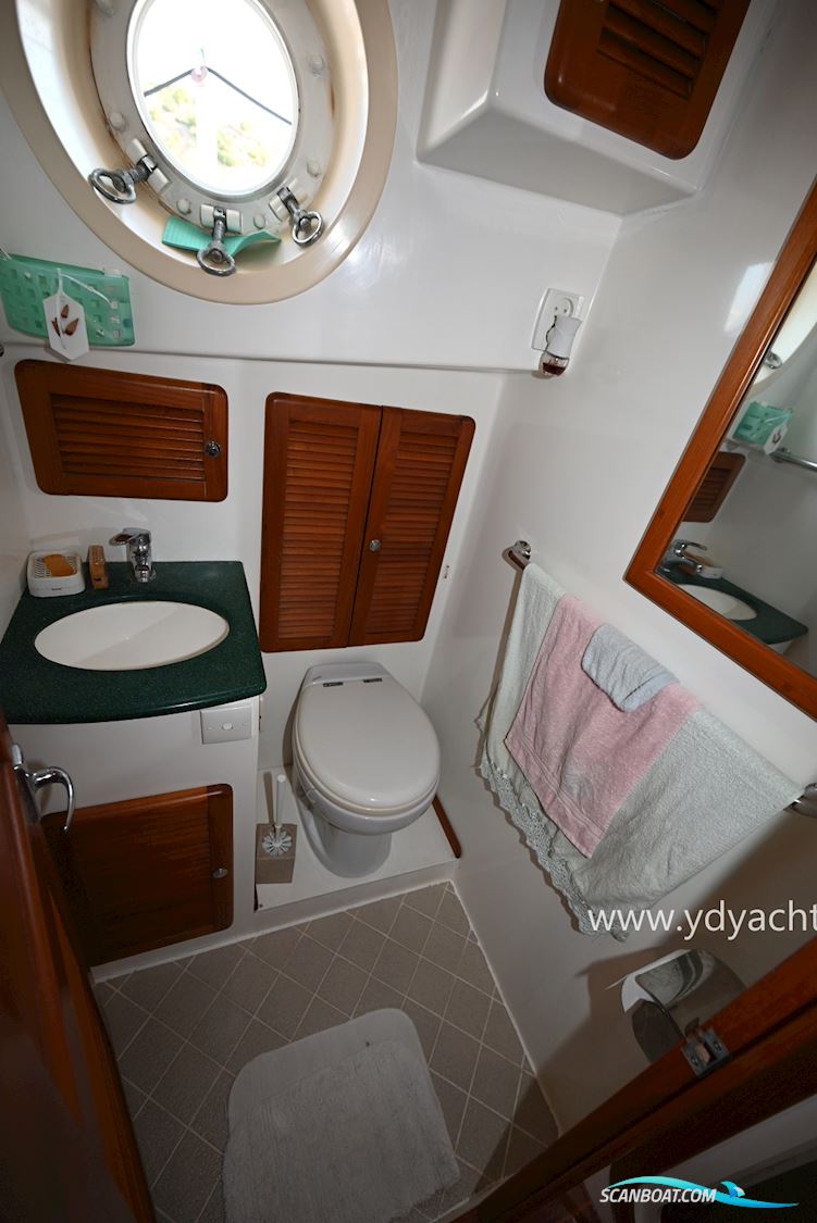 Diesel Duck 44 Trawler Motorsailer