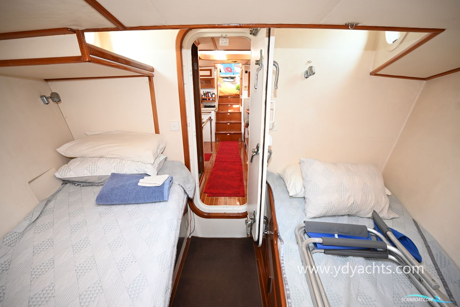 Diesel Duck 44 Trawler Motorsailer