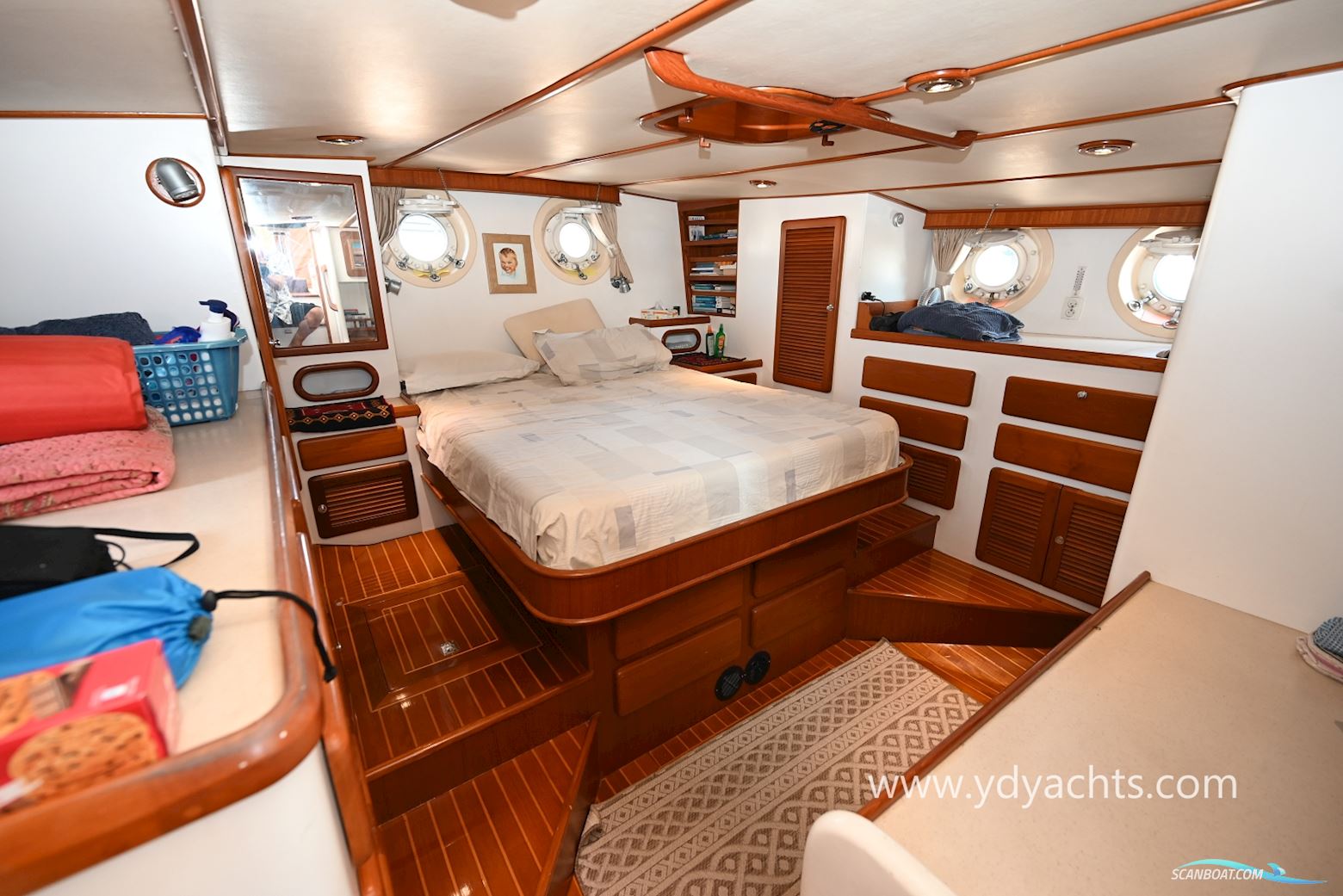 Diesel Duck 44 Trawler Motorsailer