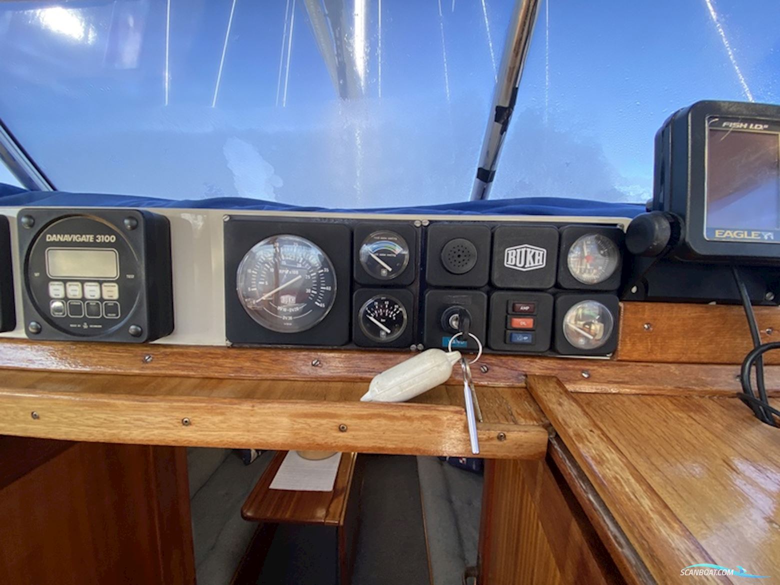 LM 28