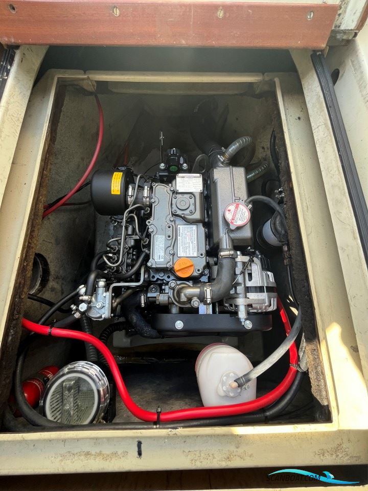LM 28