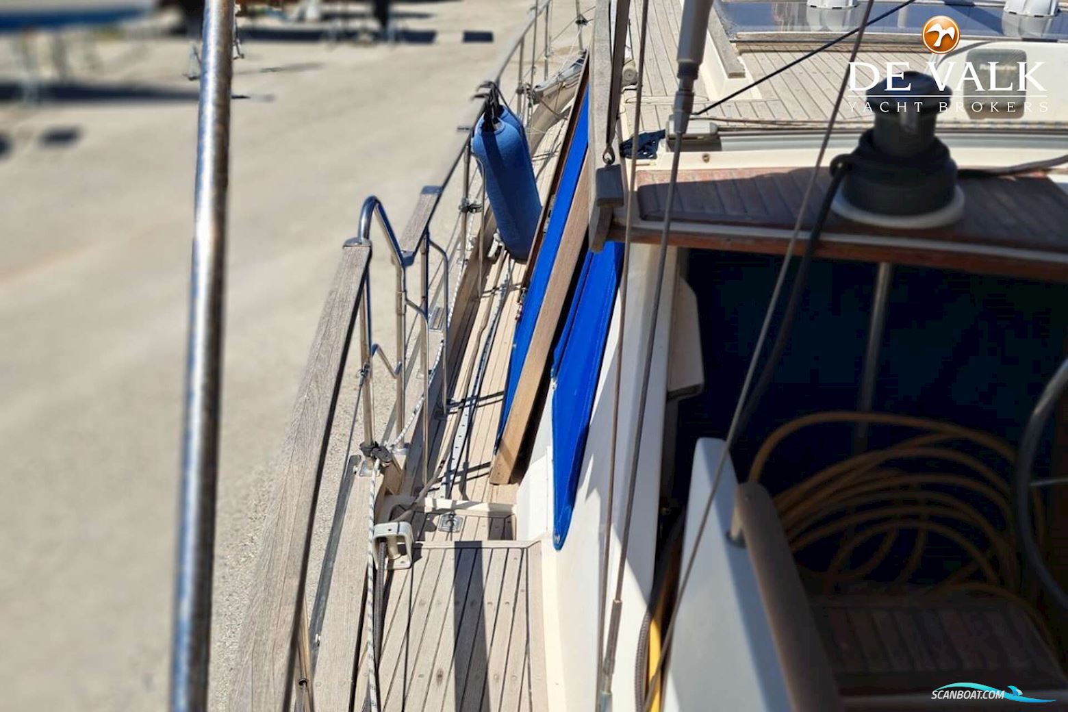 Nauticat 38
