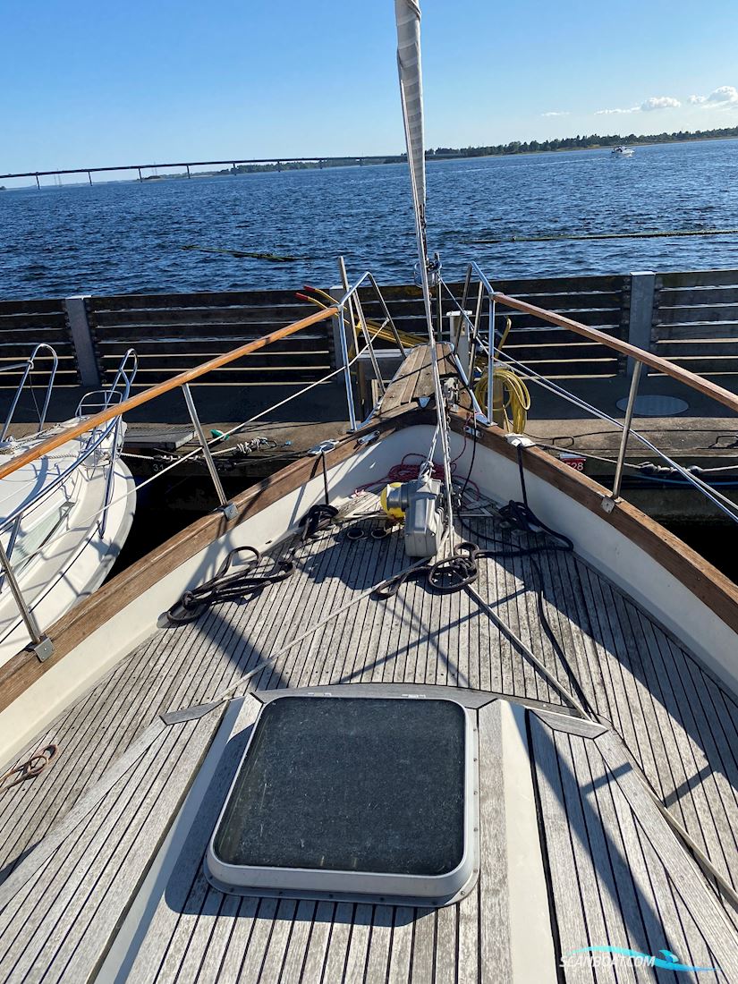 Nauticat 38