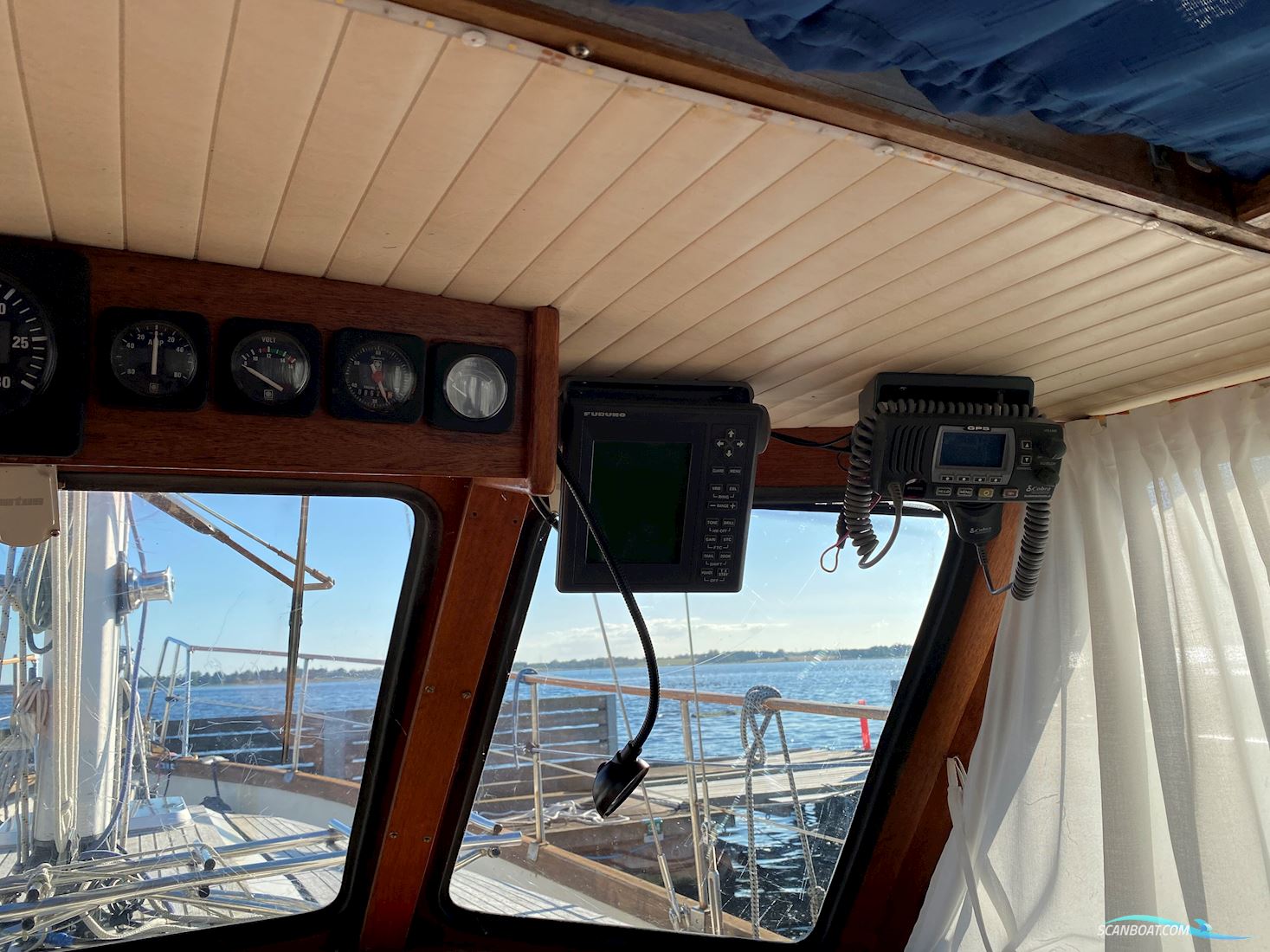 Nauticat 38