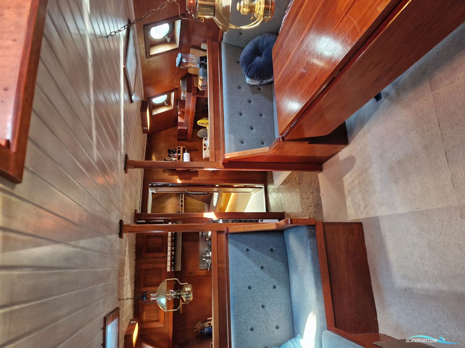 Pilothouse Motorsejler 49