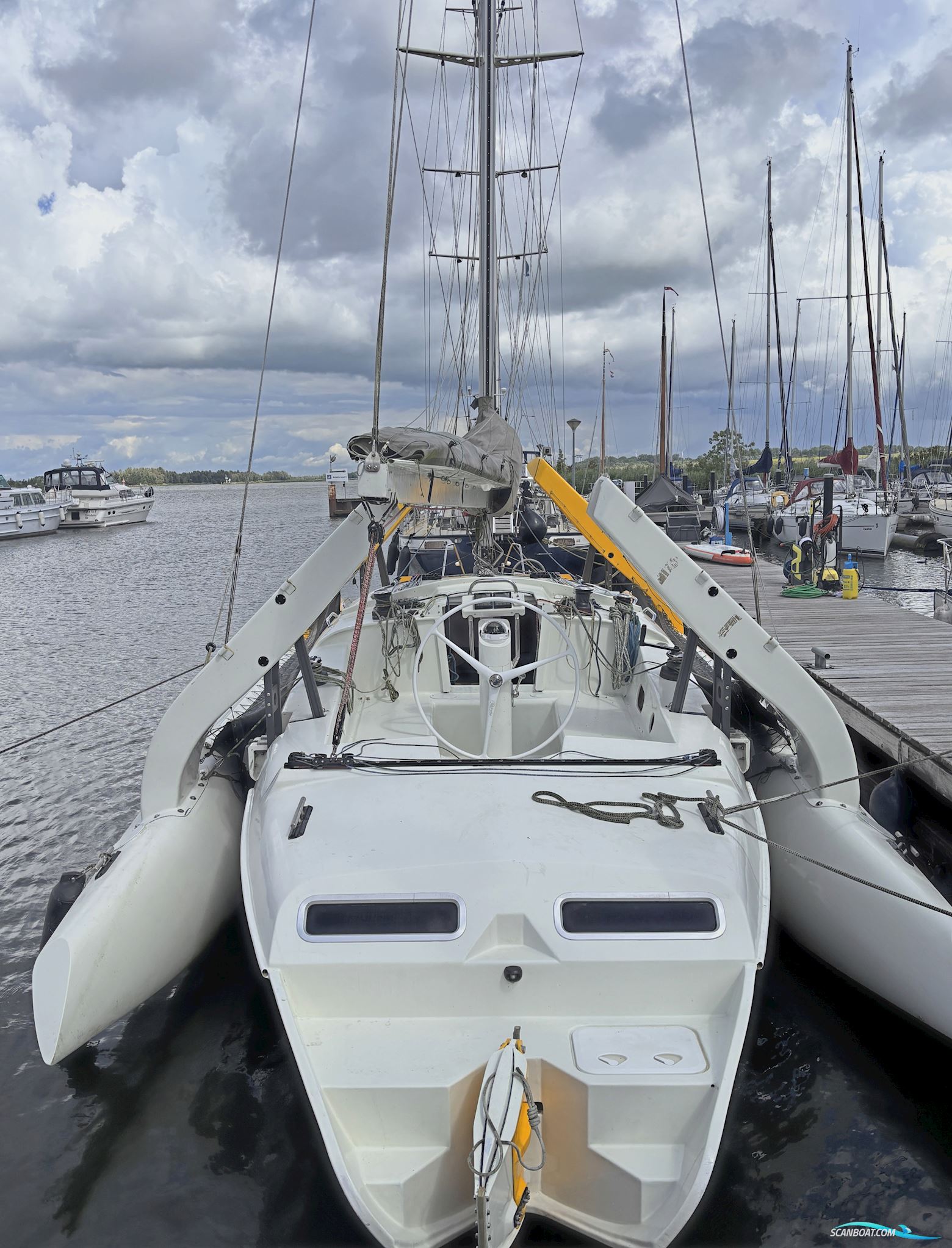 Amateur Farrier F-39 Trimaran