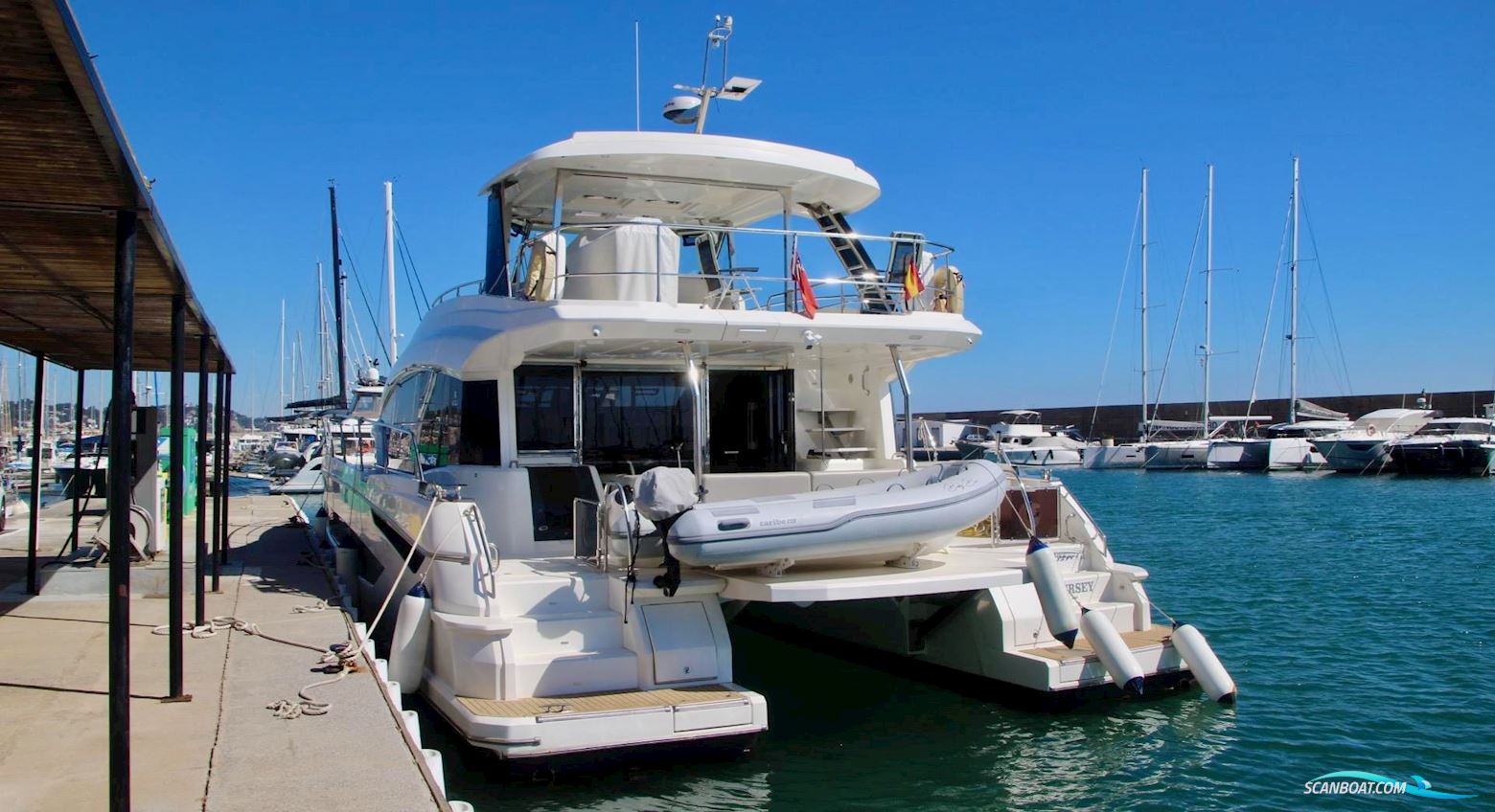 Aquila 54 Yacht
