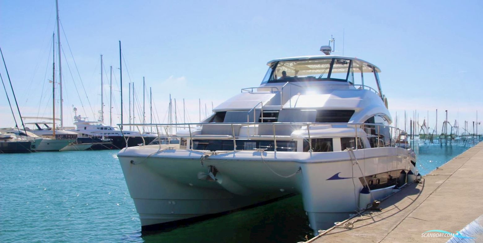 Aquila 54 Yacht