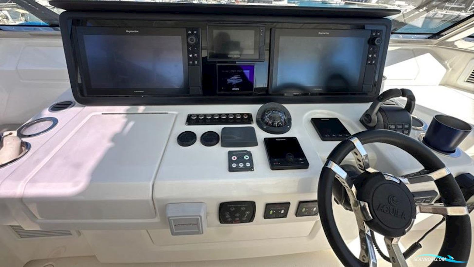 Aquila 54 Yacht