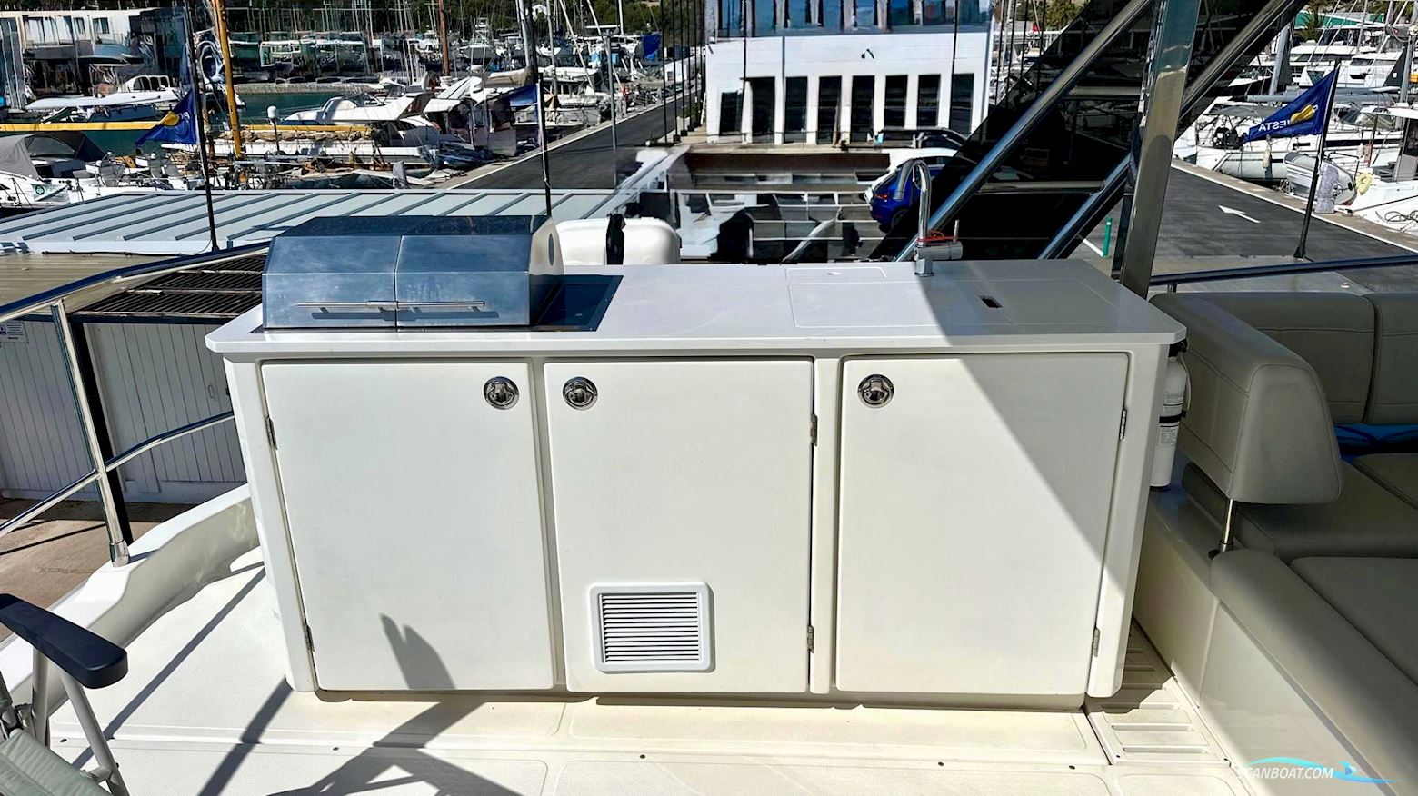 Aquila 54 Yacht