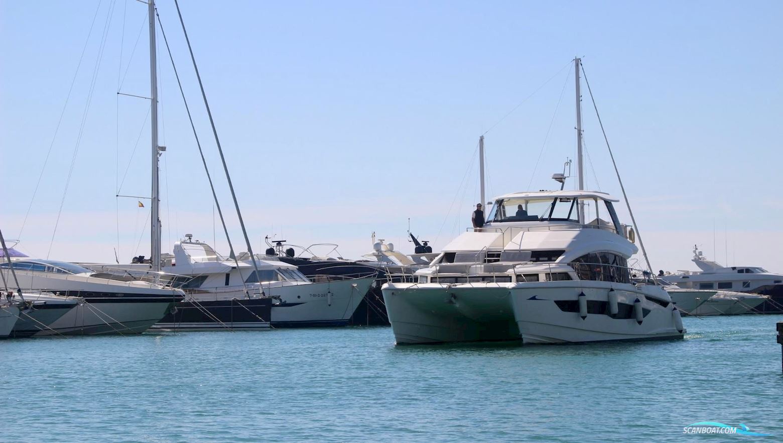 Aquila 54 Yacht