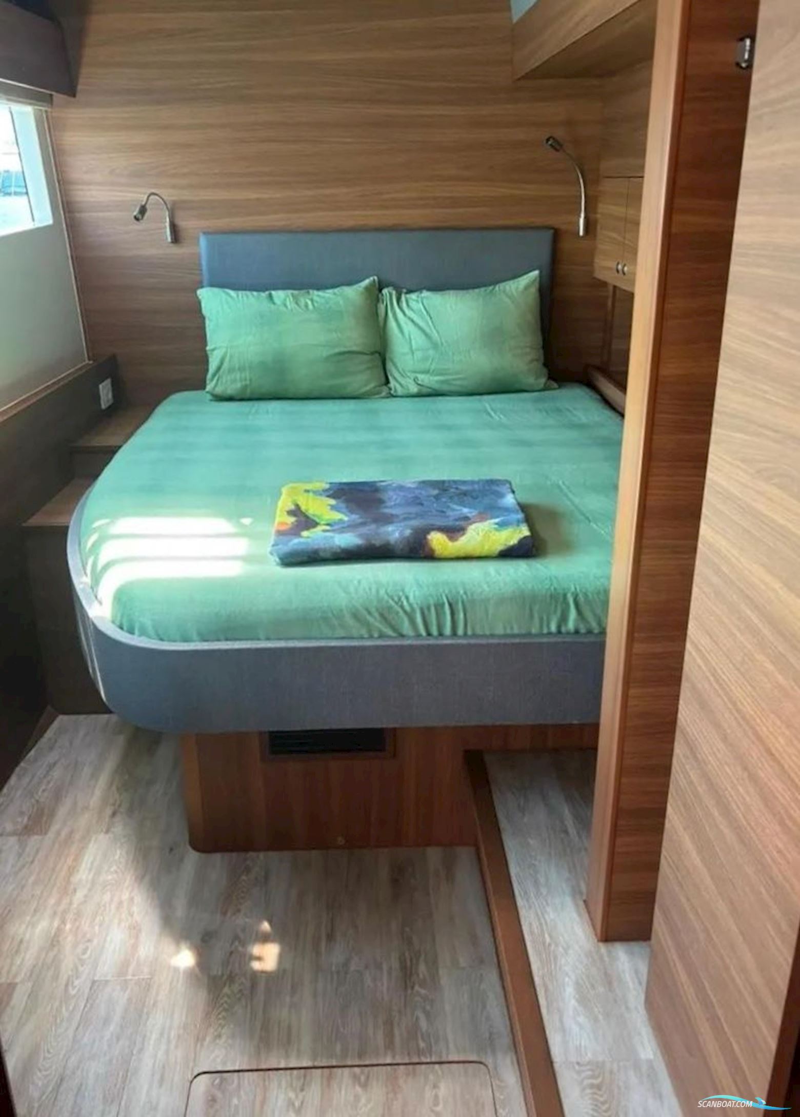 Aquila 54 Yacht