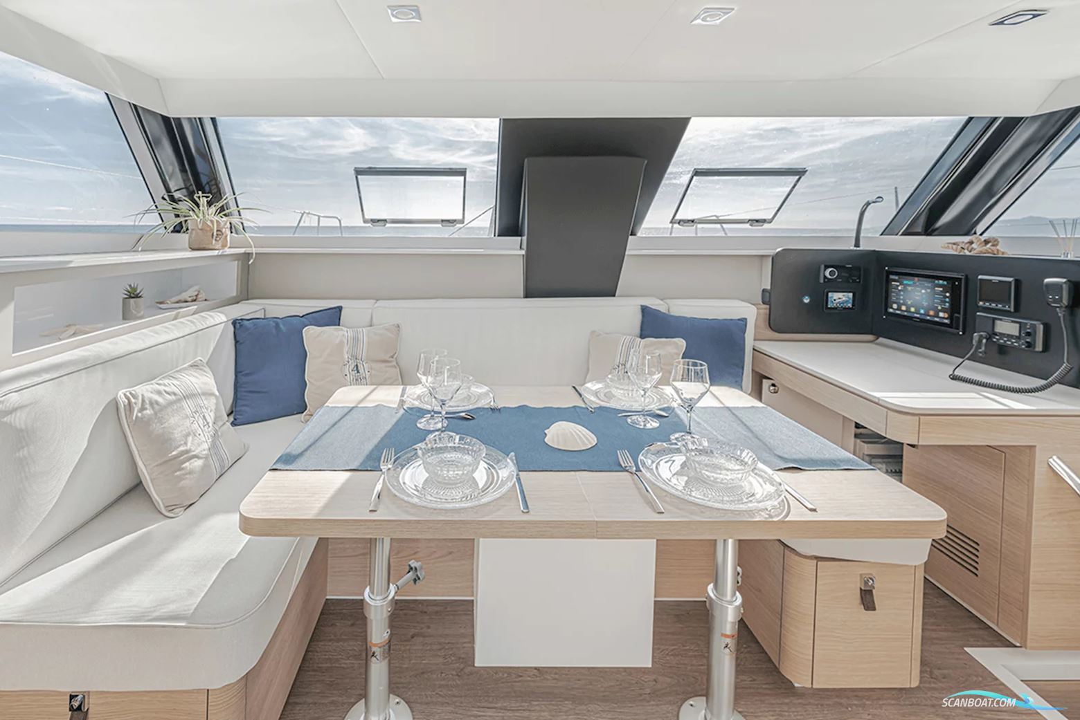 Aventura 37 Easy Sail & Comfort Packs