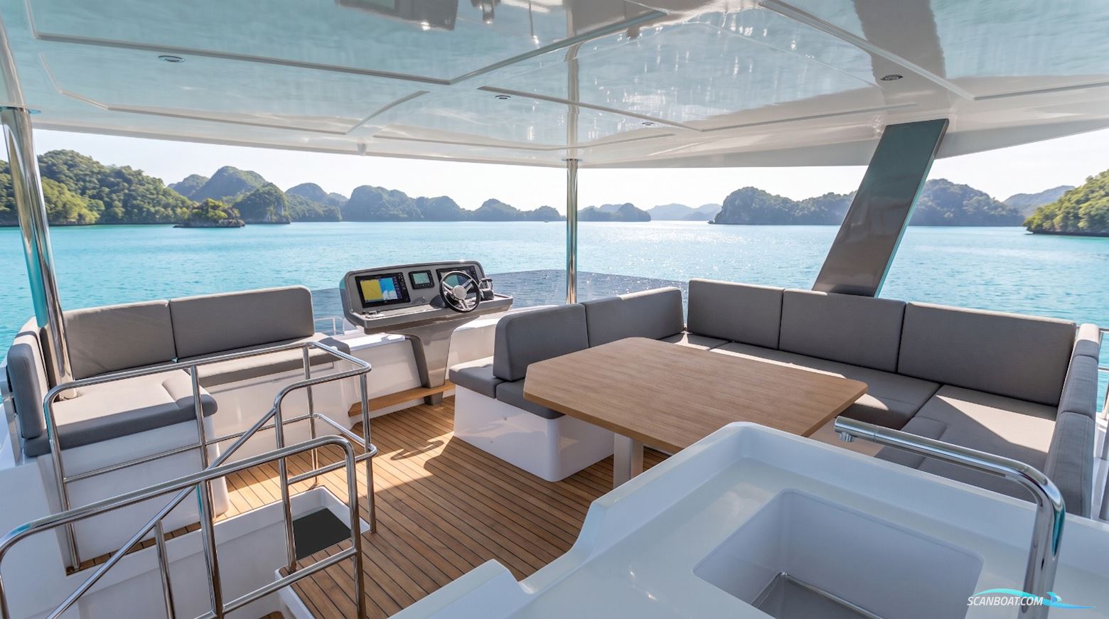 Aventura 47 Explorer