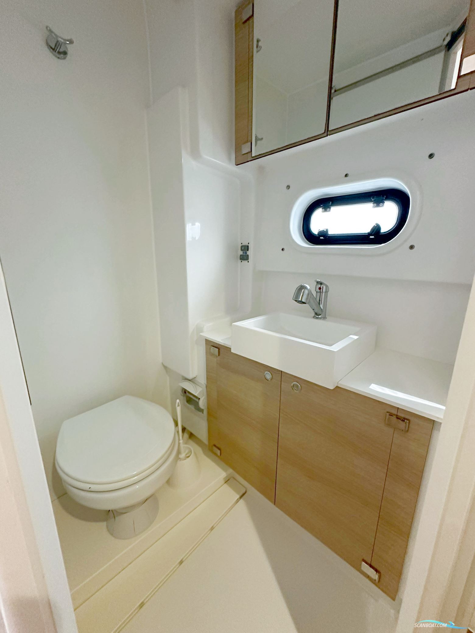 Bali 4.1 2x40hp Yanmar diesel