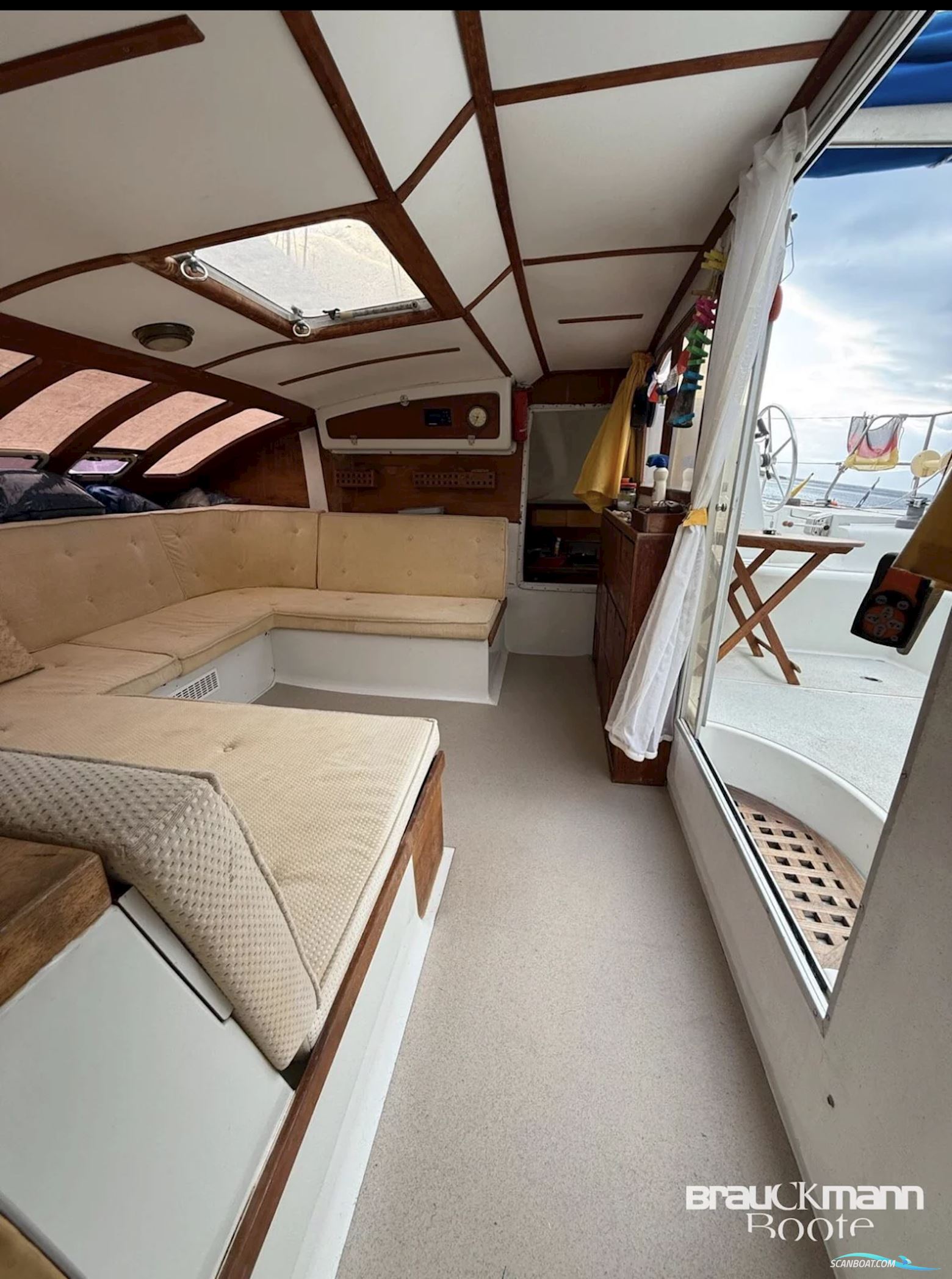 Beneteau Blue 2