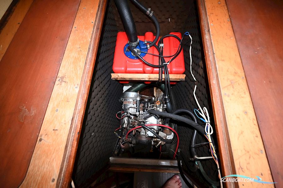 Beneteau Blue II Catamaran