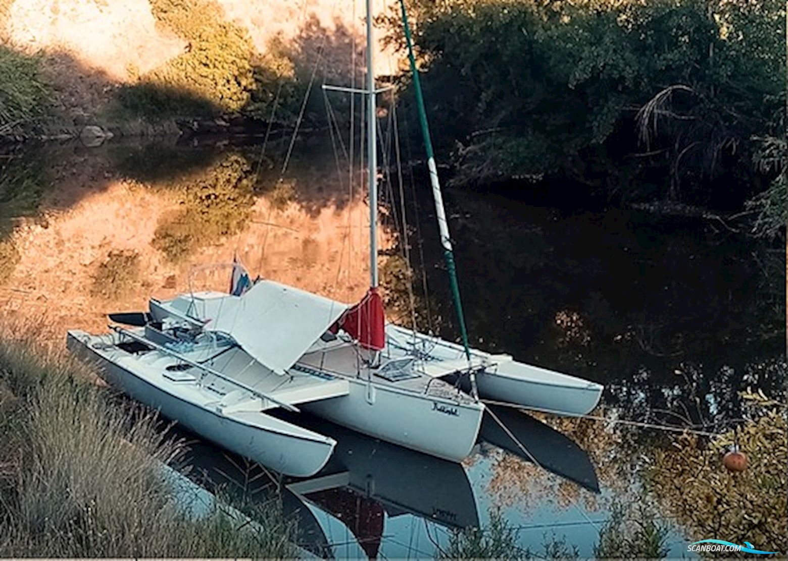 CabinSib 32 Trimaran