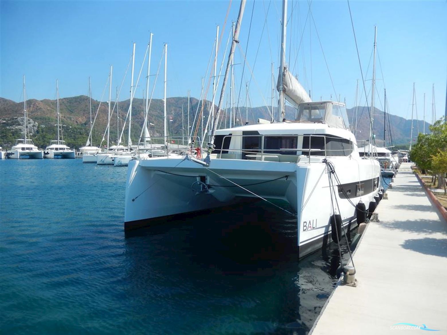 Catana Bali 4.4