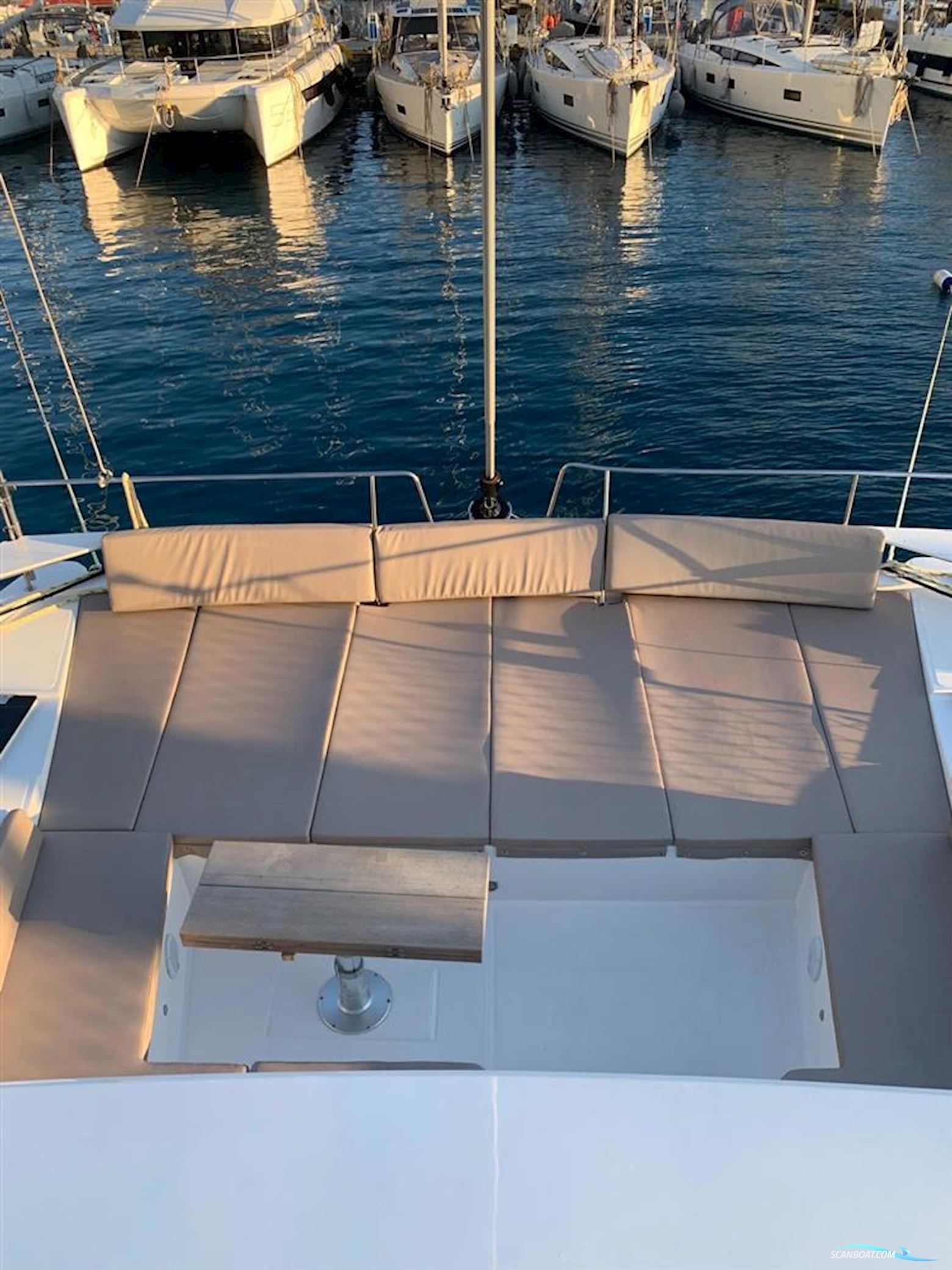 Catana Bali 4.8