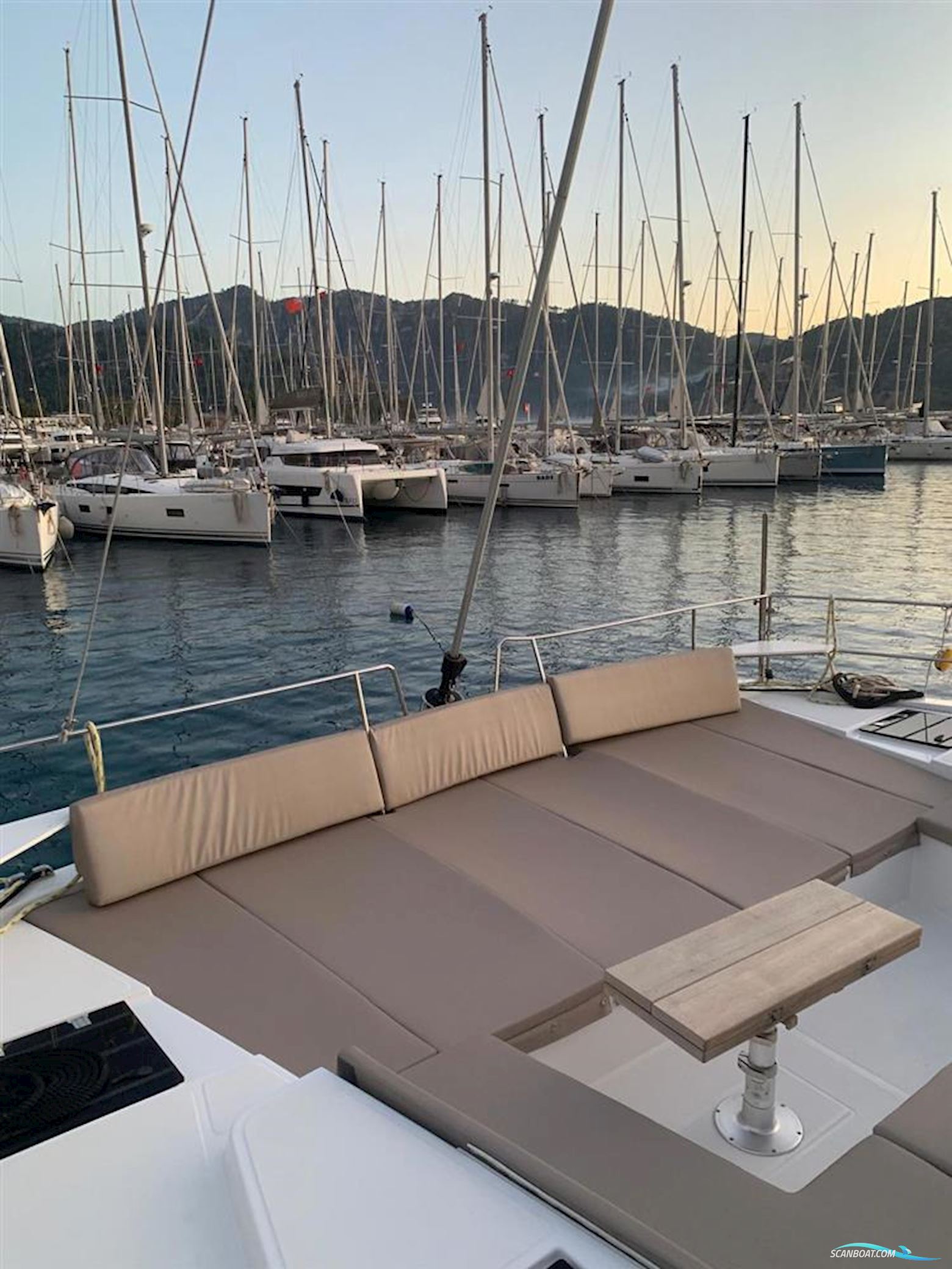 Catana Bali 4.8